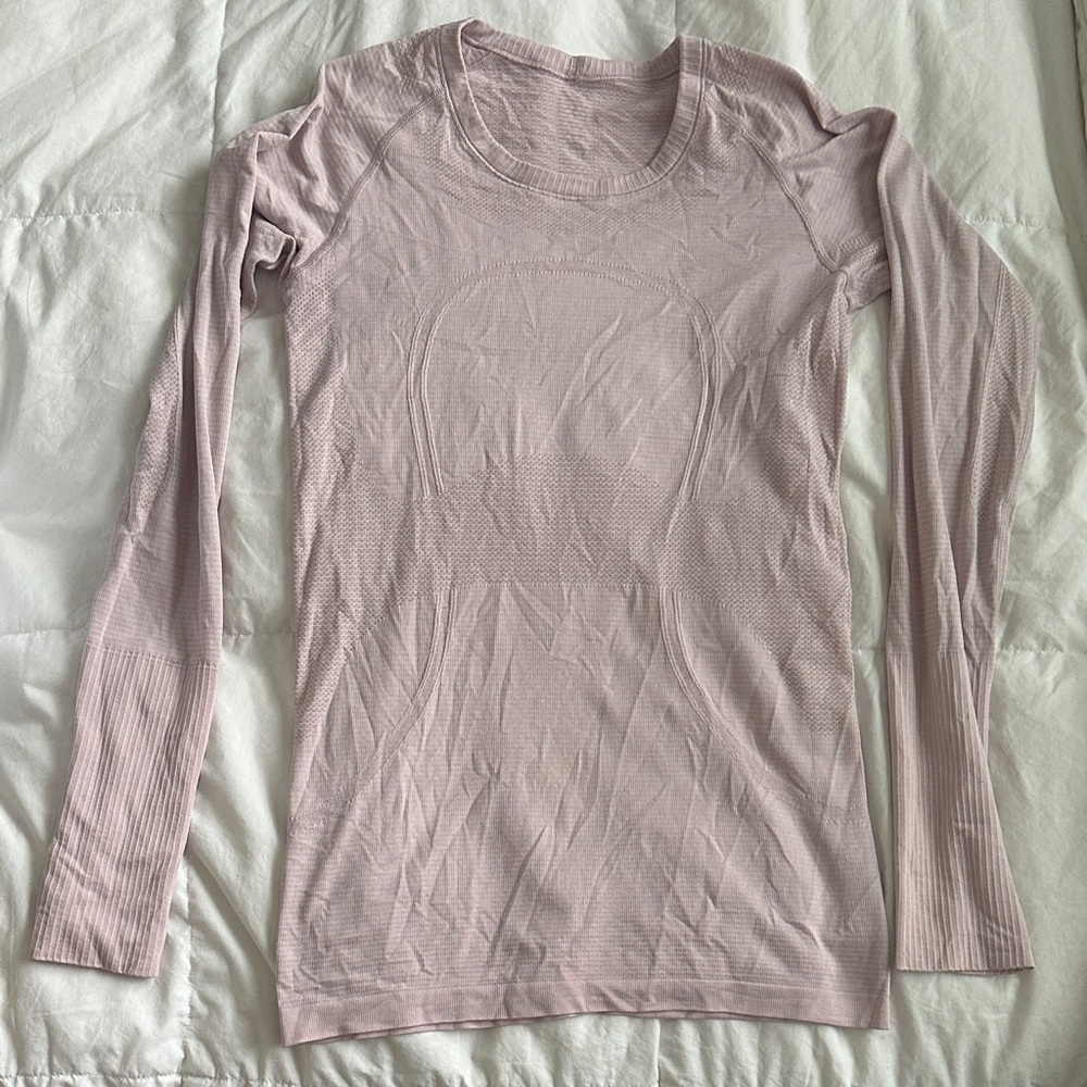 Lululemon women’s swiftly long sleeve